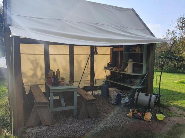 Mill Haven Place Glamping-Yurt 2 Haverfordwest Bagian luar foto