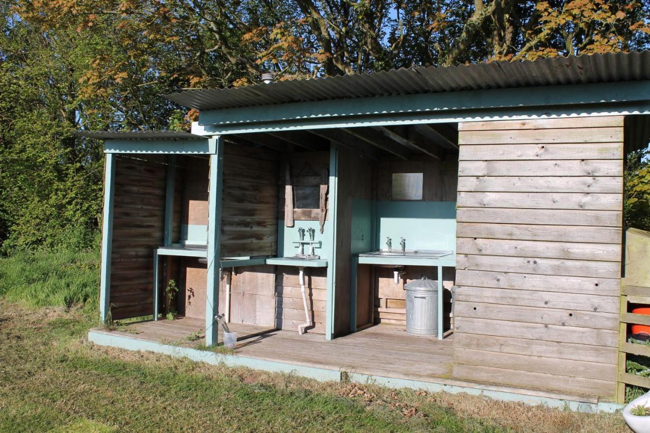 Mill Haven Place Glamping-Yurt 2 Haverfordwest Bagian luar foto