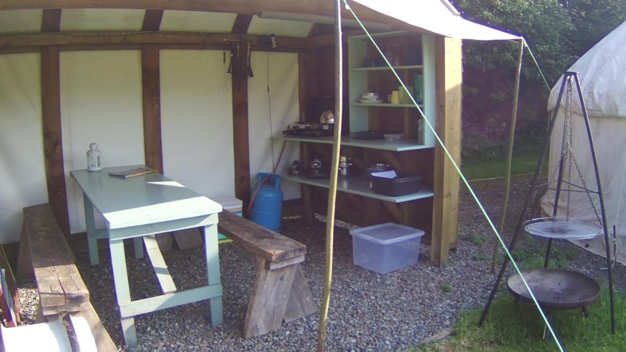 Mill Haven Place Glamping-Yurt 2 Haverfordwest Bagian luar foto
