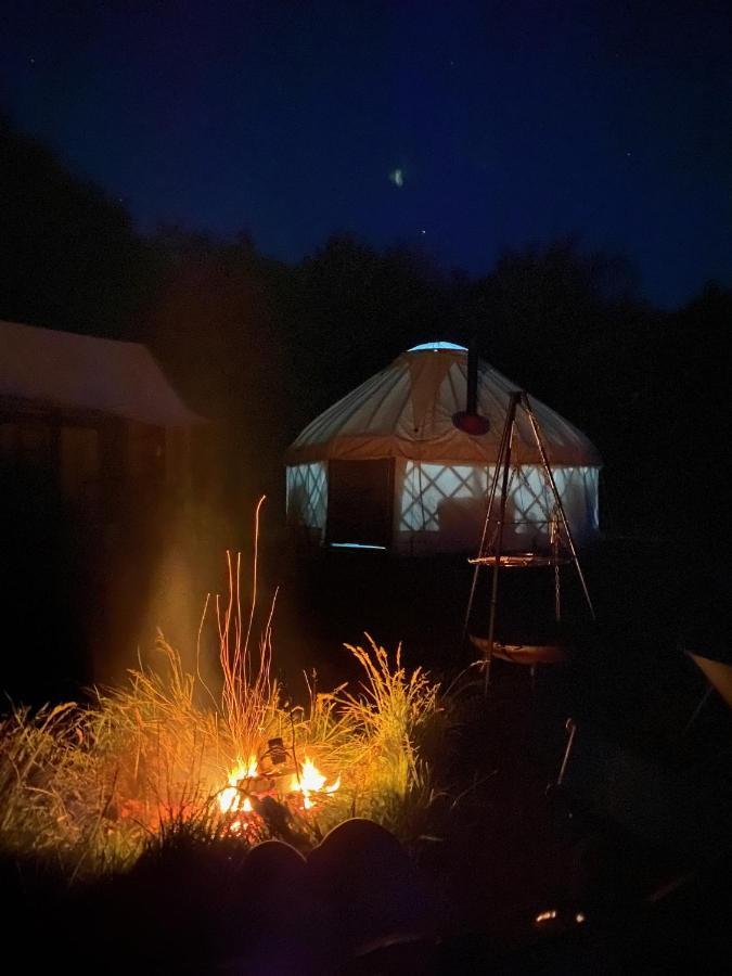 Mill Haven Place Glamping-Yurt 2 Haverfordwest Bagian luar foto